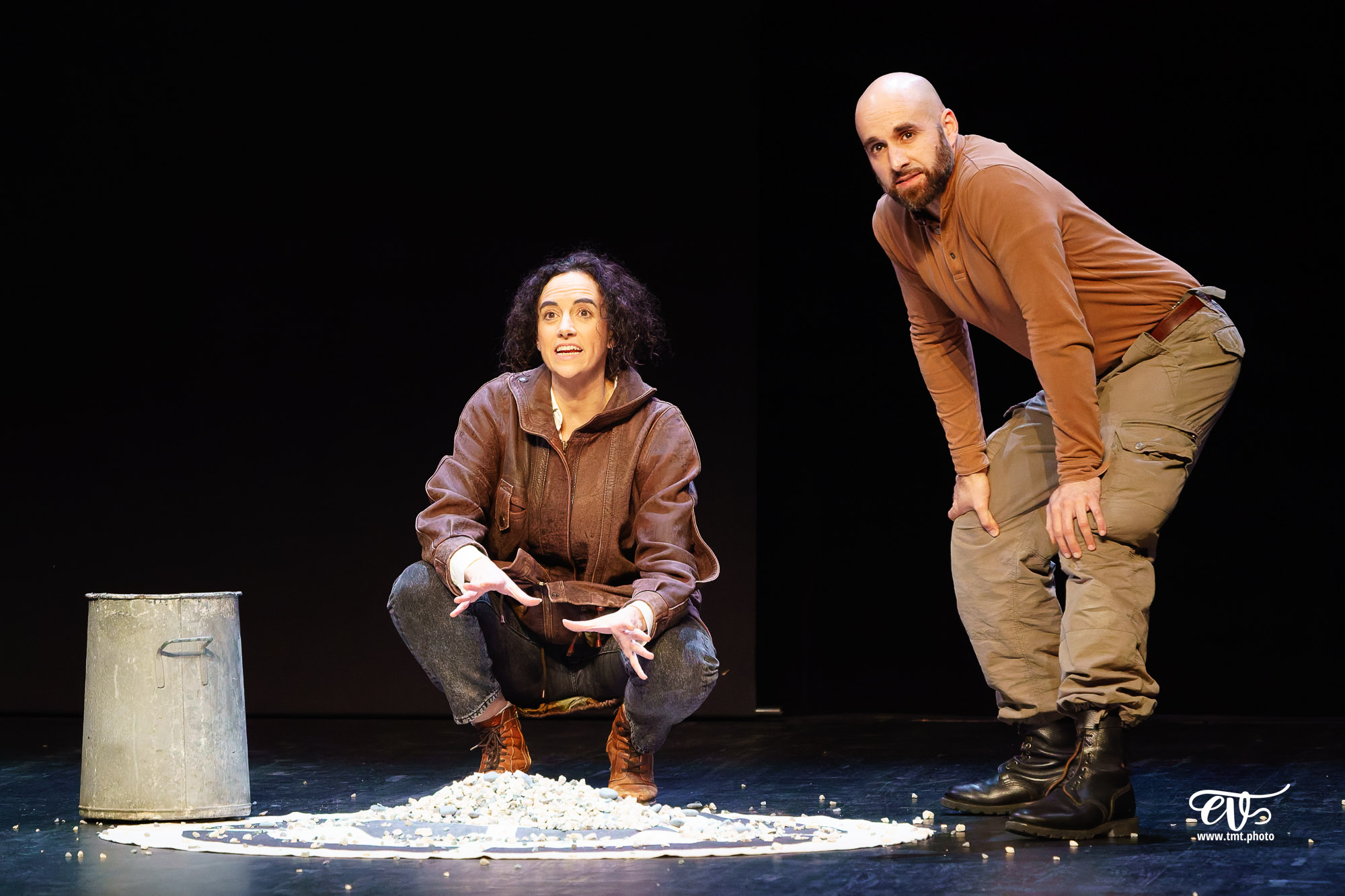 FEMME NON RÉ-ÉDUCABLE (CHOUETTE COMPAGNIE)